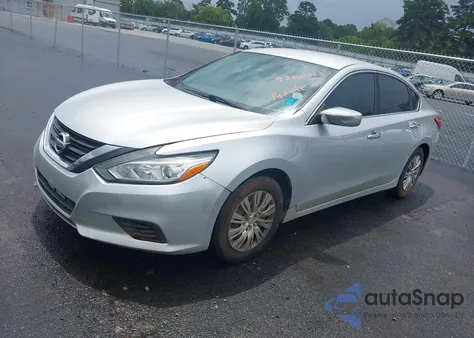 2016 Nissan Altima 2.5/2.5 S/2.5 Sl/2.5 Sr/2.5 Sv z USA, uszkodzony, nr VIN 1N4AL3AP2GC142664